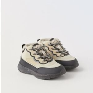 Zara Kids Trekking High Top Sneakers (Size 26)